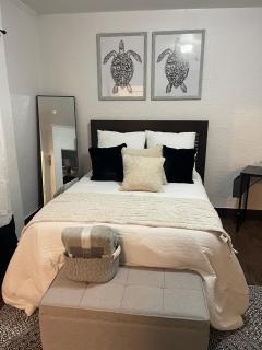 Serenity Suite #1 - Daytona Beach - 1