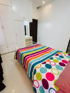 5BR House with Centralized AC, Backyard & Office - 1