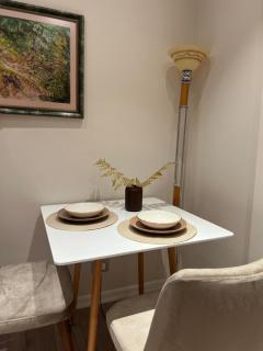 Cozy Urban Apartment - Tirana - 6
