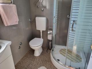 Apartment & Room TOMA - Smoljanac - 3