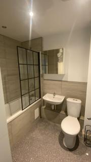 2 bed modern flat - 0