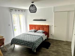Makeda Love & Jacuzzi - Neuville-Saint-Amand - 8