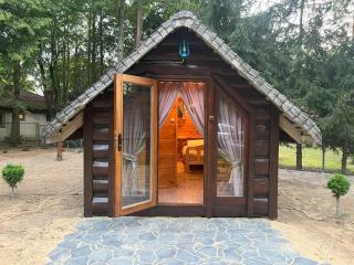 Bungalow Bay -2 domki 4 osoby - - 8