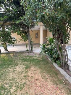 Luxurious Haven In Hayatabad - Peshawar - 3