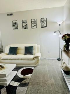 Monroeville Bella - 1