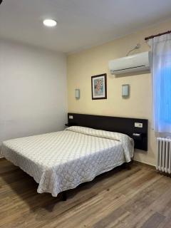 Hotel Alegret - Tremp - 1