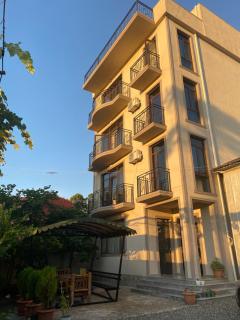 Ameli Apartments BTM - 9