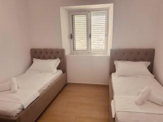 Savvas Paradise - Qeparo - 6