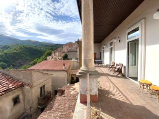 Historical Palace, Panoramic Apartment - Brienza - 4