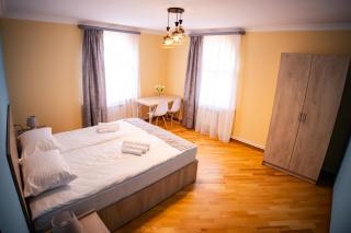 Lily's Guest House - 4