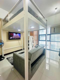 Mcki Stay in Mckinley Hills - Manila - 2