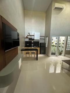 Entire Modern House with ricefield view and private garage - Sanur - 7