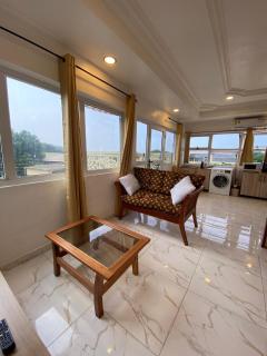 Big studio with balcony in Osu Accra - 7