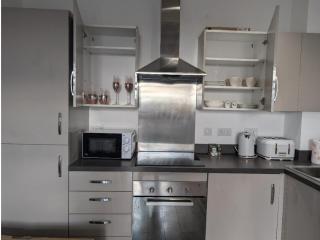The Station HomeStay - Rugby - 2
