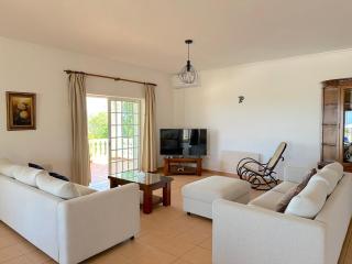 BnB Homes Luxurious Villa Stardust with swimming pool & BBQ for Family Fun - Ameijoafas - 7
