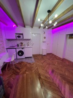 Studio de charme centre paris 10 min de république - París - 8