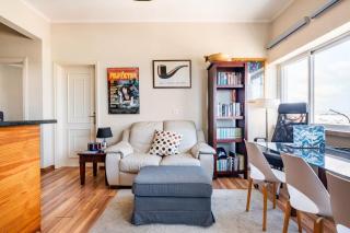 Elevated Elegance Mesmerizing Seaside Penthouse - Parede - 9