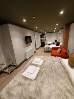 Rooms on The Prom - 1