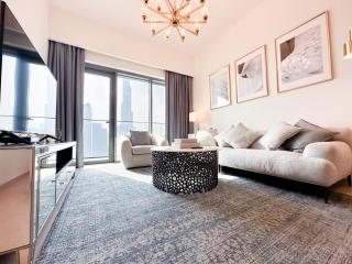 Breathtaking Burj View, Sky High Luxury 2BR Apartment by 2nd Best Home - 4