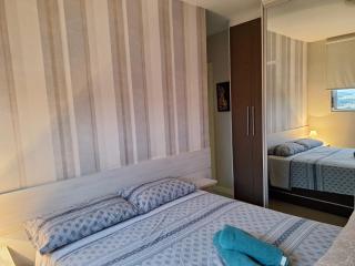 Apartamento Com Estacionamento e vista espetacular - Porto Alegre - 2