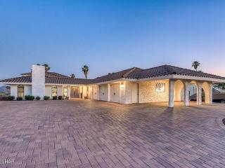 Golf Course retreat - Olympic style Pool, many Games, Luxury Spa, 6 Bathrooms! - Lake Havasu City - 9