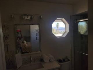 Golf Course retreat - Olympic style Pool, many Games, Luxury Spa, 6 Bathrooms! - Lake Havasu City - 7