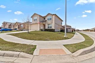 5 Bedroom Luxurious Retreat in Schertz, San Antonio - Schertz - 3