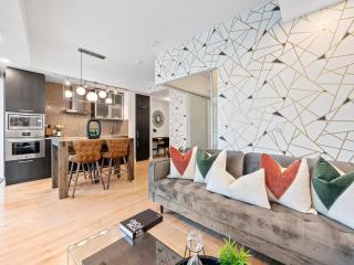 Delta Suites - In Downtown Toronto, Opposite Scotiabank Arena, CN Tower, Rogers Centre & MTCC - 9