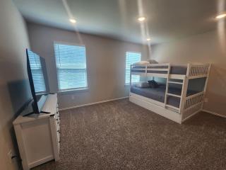 Spacious Retreat 5 Min from Lake Conroe - 3