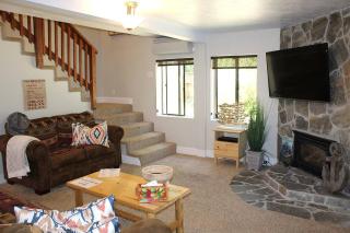 3 bedrooms house in tranquil Bass Lake with AC WiFi Enjoy relaxation - 2