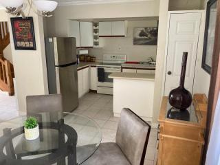 Club Townhouse - Kingston - 5