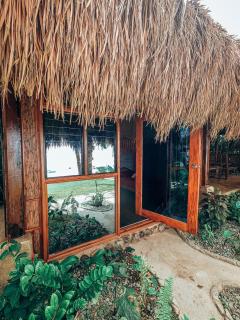 ShakaBrah's beachfront dorm - 3