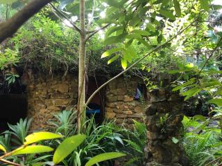 Villa rock by earth house - Matugama - 1