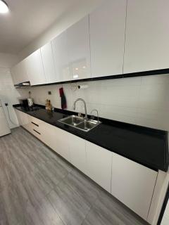 Elegant spacious two bedroom apartment-Swimming pool included - Nairobi - 9