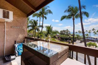 Ocean-Sunset View Condo - Steps to Beach, Cafes & Shops - 2