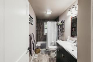 Spacious & Updated MQT Home - HotTub - Backyard - Marquette - 7