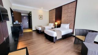 Mines Beach Resort Hotel - Seri Kembangan - 9