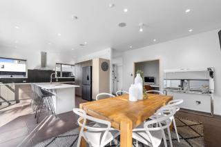 Modern Home Central Mount - Mount Maunganui - 4