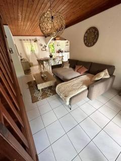 Villa spacieuse avec piscine à Saint-Joseph - 110 m² et jardin privé - Saint-Joseph - 1