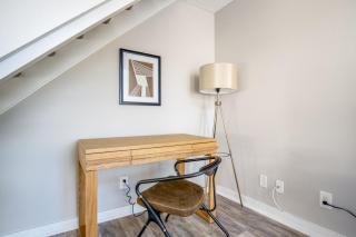 Redondo Beach 2BR Loft w Pool Gym nr Beach LAX-397 - 6