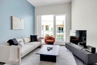 Woodland Hills Studio w Gym Pool nr 101 LAX-830 - Los Angeles - 0