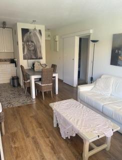 Appartement 4 p avec grande terrasse, piscine, parking dans Saint Tropez centre - Saint-Tropez - 2