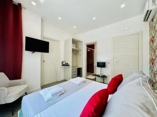 YourHome - Santa Lucia Rooms - Sorrento - 2