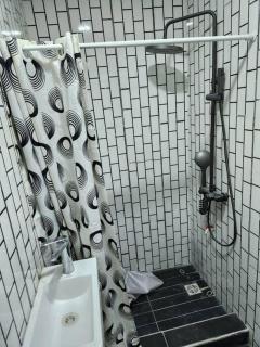 Serene Studio in Lekki Phase 1 - Lagos - 3