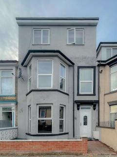 Crown road - Great Yarmouth - 9