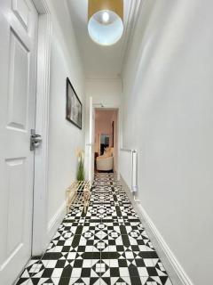 Home Sleeps 5 CityCen Free Park - Birmingham - 1