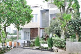 The Green Wowi Torto, 5 BR, swimming pool - Bandung - 8