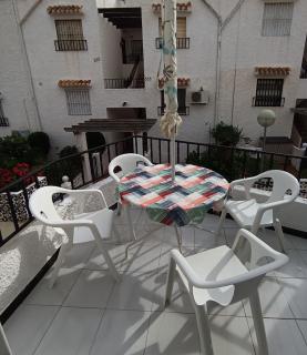 APARTAMENTO PROVENZA con BALCON , PATIO y PARKING - Torrevieja - 9