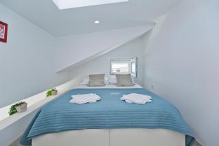 Apartments Juric 1 - Hvar (Lesina) - 8