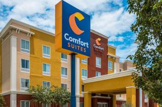 Comfort Suites Denham Springs - 9